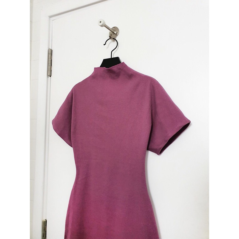 [Mã FAMALLT5 giảm 15% đơn 150k] Đầm gân cổ cao AfterBefore | BigBuy360 - bigbuy360.vn