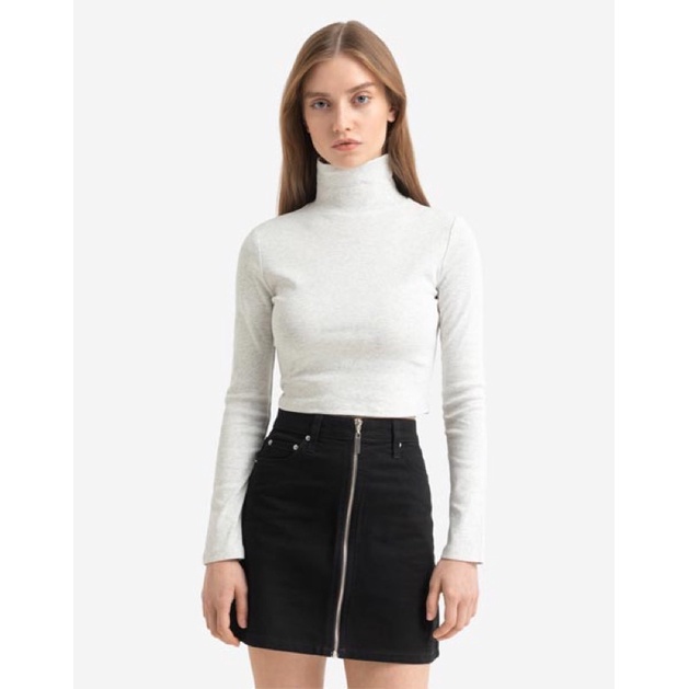 Áo Thun Cổ Lọ Nữ Dáng Ngắn GJ