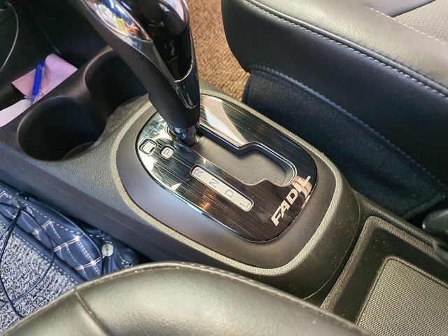 Ốp nội thất Vinfast Fadil Titan + Carbon Phụ kiện dán trang trí xe