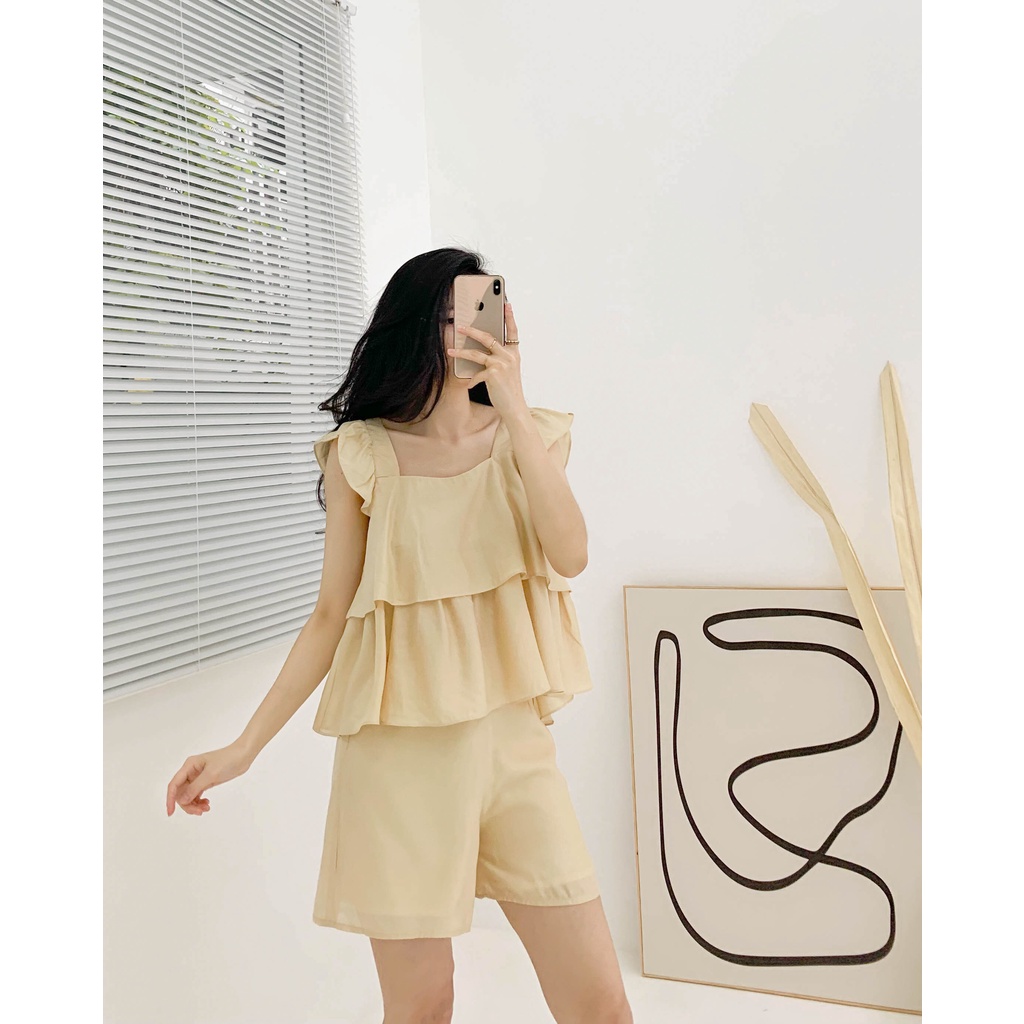 Ceci Cela - Áo 2 Dây Bèo Nhún Phối Quần Tiểu Thư Kai