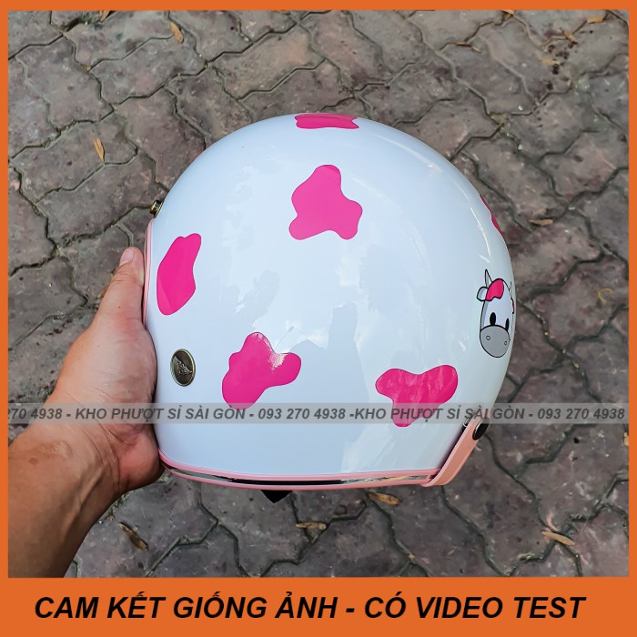 GIỐNG ẢNH - Nón bảo hiểm 3/4 trắng lót hồng dán decal bò sữa đốm hồng đi chơi cho nữ - mũ 3/4 dán sticker bò sữa hồng