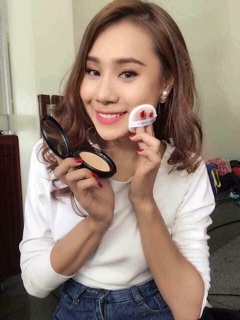 Phấn Phủ Karadium Collagen Moisture Two Way Cake