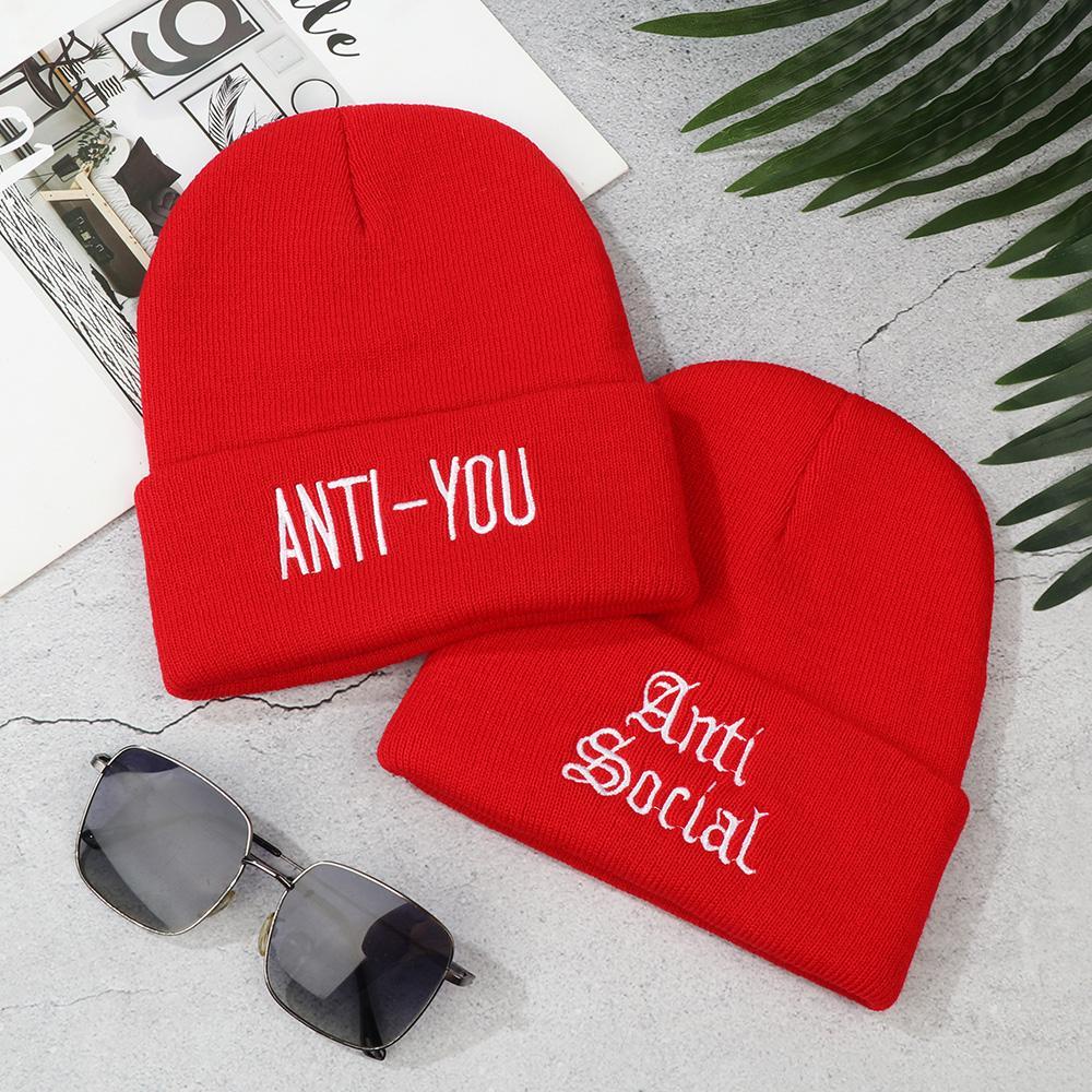 Mũ Beanie Dệt Kim Mềm Mại Thêu Chữ Chống Xã Hội