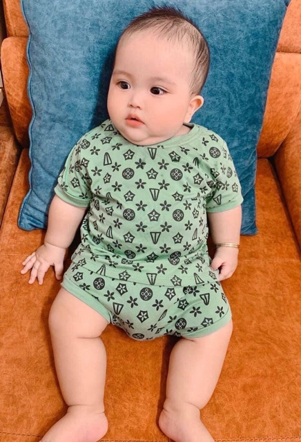 Bộ minky in hoạ tiết quần chip cho bé