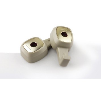 Móc treo đồ xe hơi Bosoner