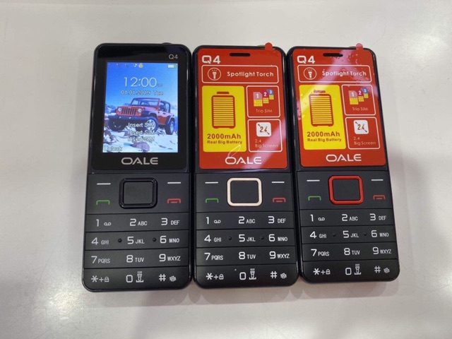 ĐIỆN THOẠI PHỔ THÔNG OALE Q4 3 SIM BAO HÀNH 12 THÁNG | BigBuy360 - bigbuy360.vn