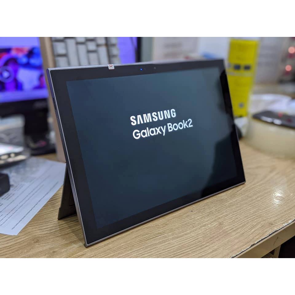 Máy Tính Bảng Galaxy Book 2 - Chính hãng || 4/128GB 12 inh Kèm bút và Bàn Phím || HĐH Win 10 , 4G LTE | BigBuy360 - bigbuy360.vn