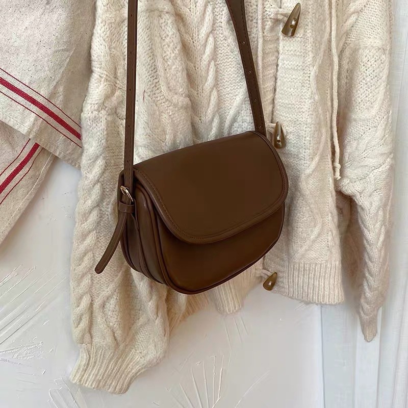 Túi đeo chéo mini da bán nguyệt phong cách Retro cổ điển dễ phối đồ