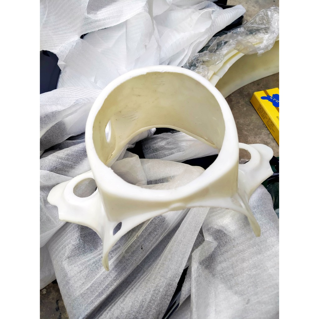 Nhựa gáy bợ cổ xe honda cup 81