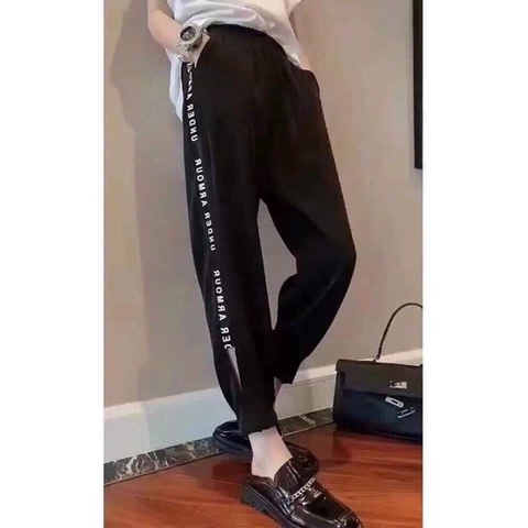 Quần jogger đũi xước viền chữ phối lưới bo gấu thời trang  cao cấp( HOT TREND)