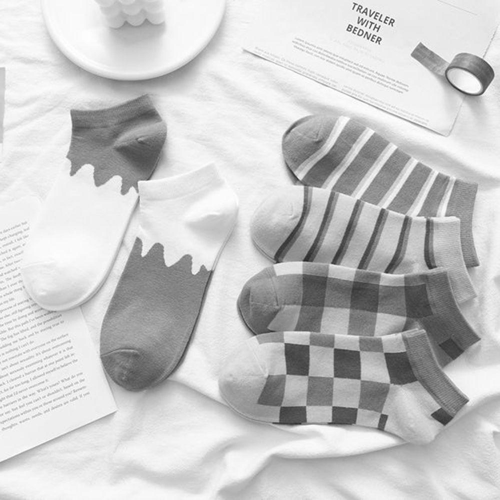 Vớ Cotton Họa Tiết Kẻ Sọc Nhiều Màu Sắc Cổ Điển