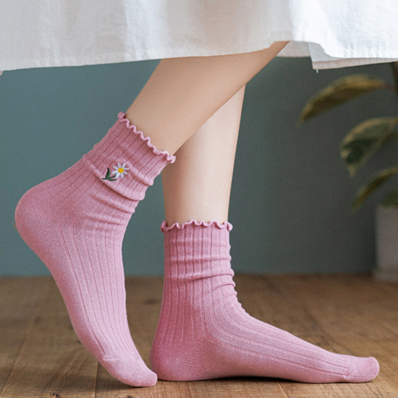 【cfh】Streetwear Little Daisies Embroider Cute Socks Women Japanese Korean Harajuku Style Kawaii Socks Autumn Winter for Ladies | BigBuy360 - bigbuy360.vn