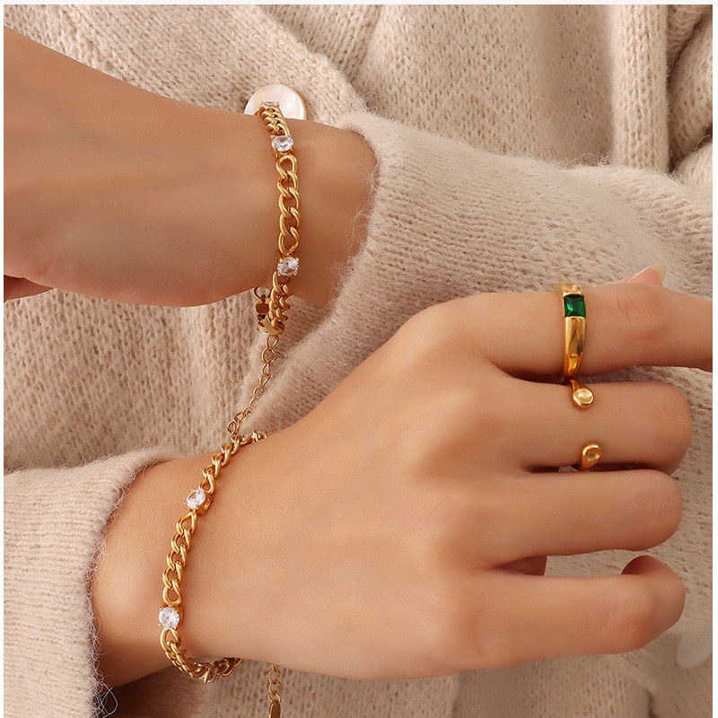 Lắc Tay Dây Xích Titan Ko Đen TT 4212