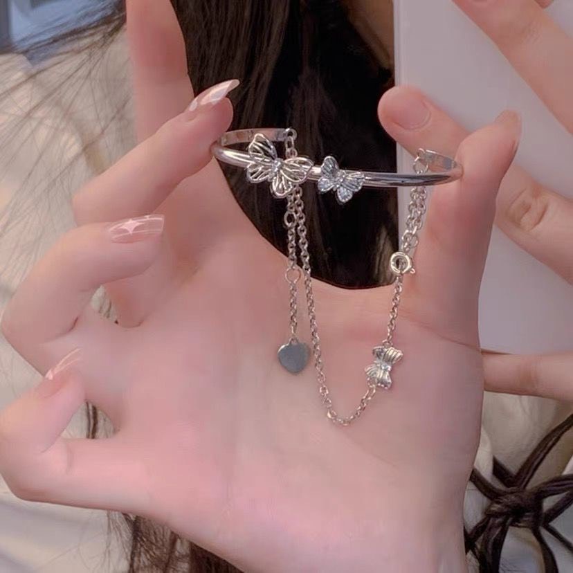 Vòng tay LOLITA họa tiết Butterfly xinh xắn dành cho bạn nữ Lắc tay dễ thương
