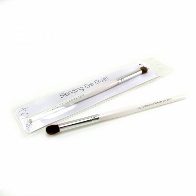 Cọ mắt ELF Blending Eye Brush dòng Essential