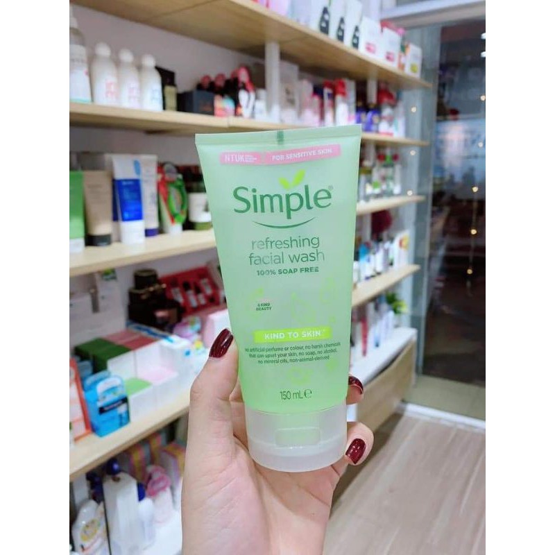 Sữa rửa mặt Simple chính hãng dạng gel dịu nhẹ cho dầu mụn và da nhạy cảm | BigBuy360 - bigbuy360.vn