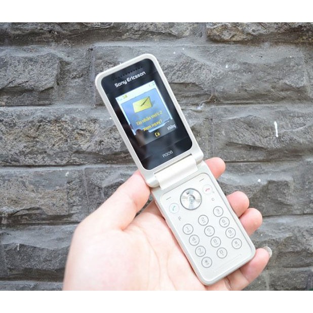 ĐIỆN THOẠI SONY ERICSOSN R306 ĐỘC ĐÁO