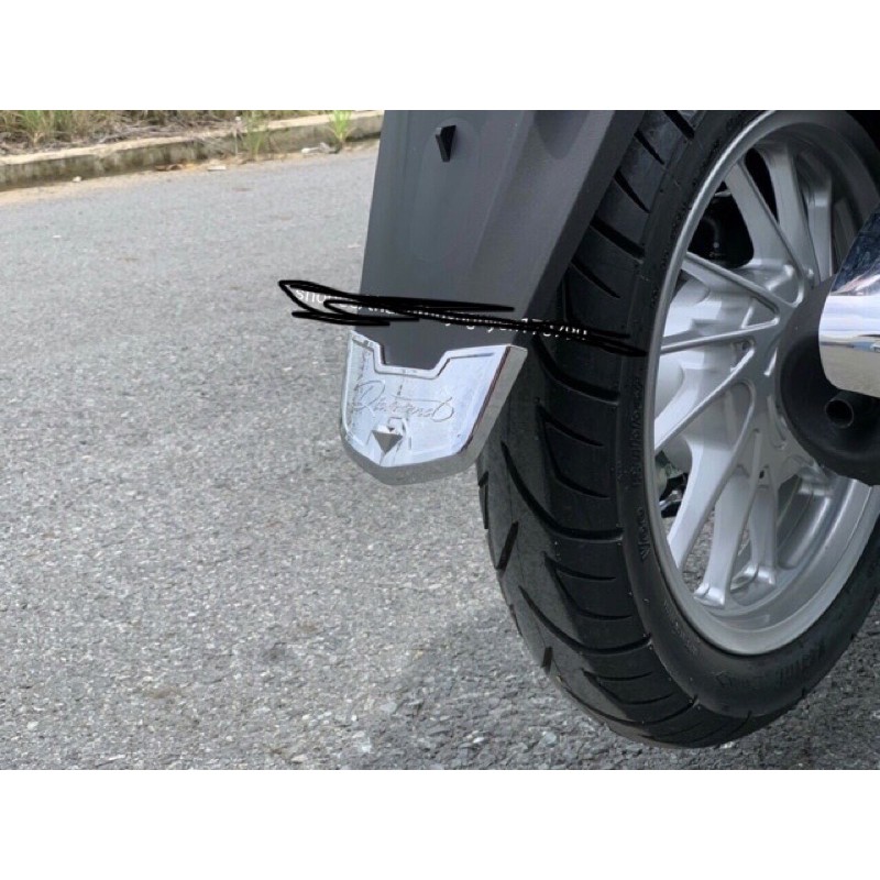 Ốp mõ &amp; đuôi SH Mode 2020 mới