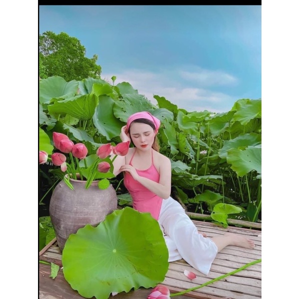 yếm chụp sen- váy đen- váy trắng | BigBuy360 - bigbuy360.vn