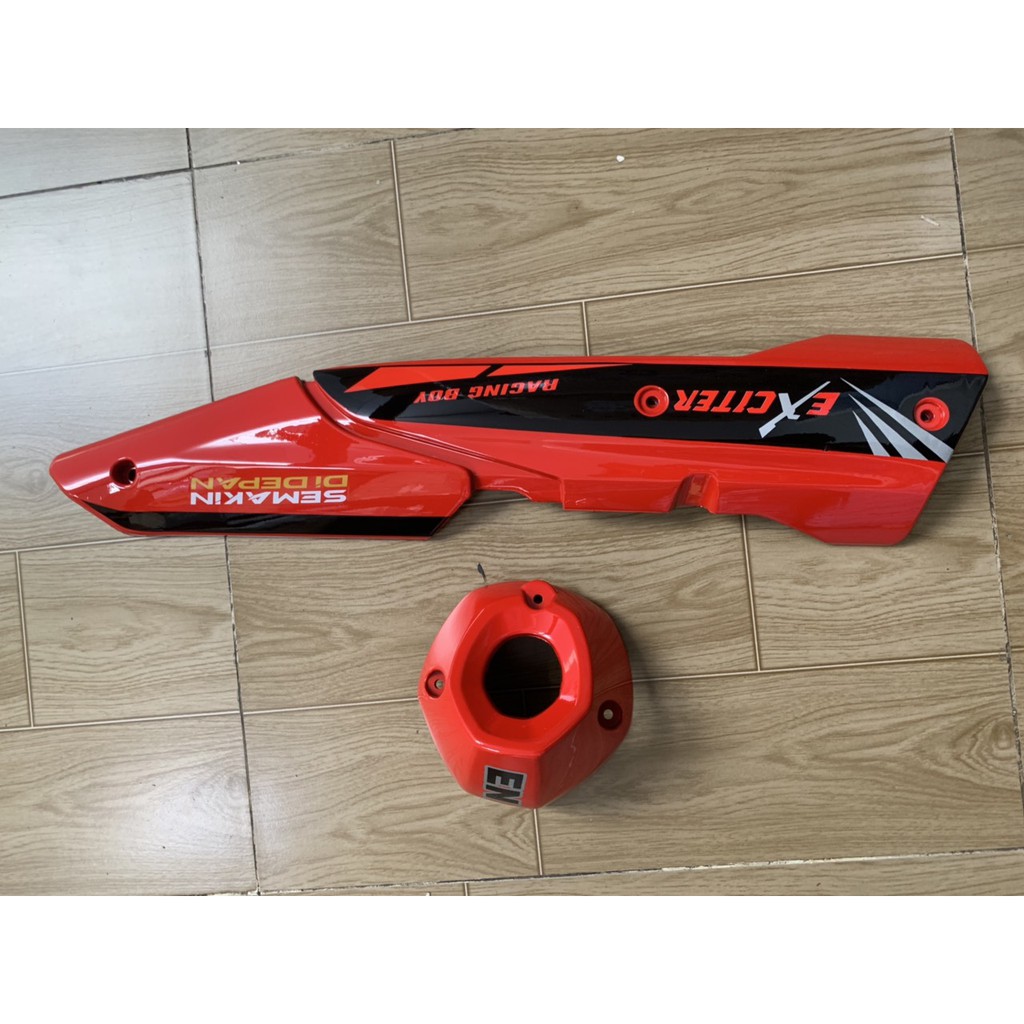 Ốp pô và chụp đích pô xe exciter 155 màu đỏ tươi tem đen