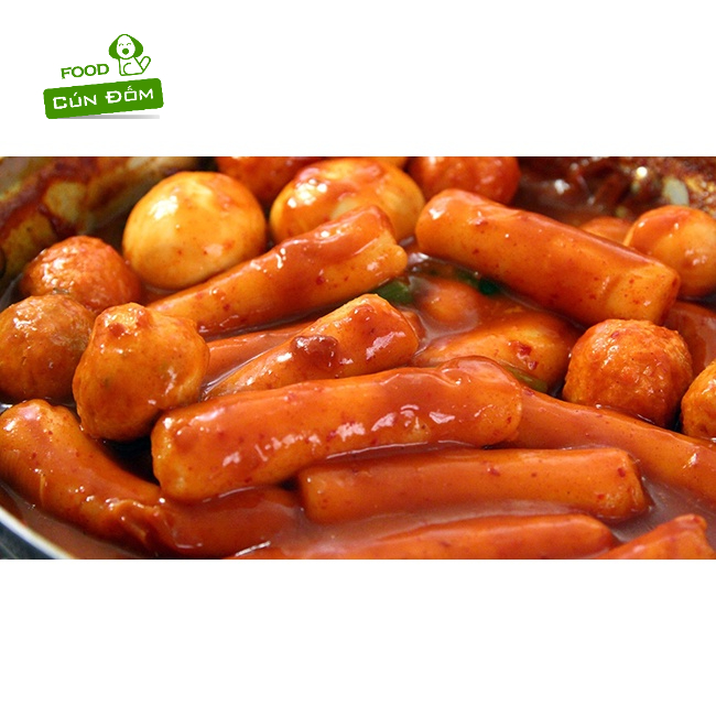 Bánh gạo tươi nguyên thanh kèm sốt ớt