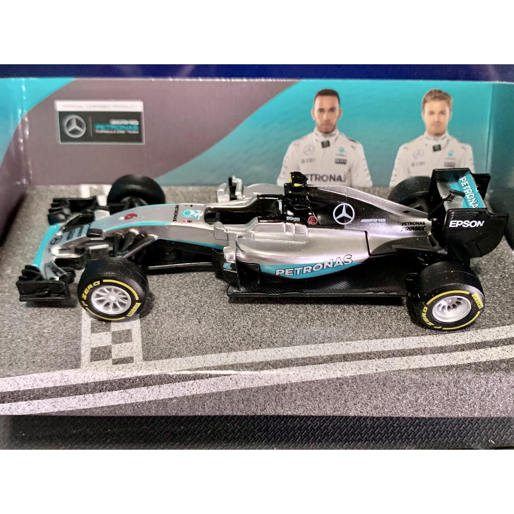 Mô hình xe đua F1 Mercedes AMG tỉ lệ 1:43