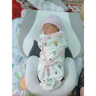 Gối chống trào ngược và đệm định hình ngủ đúng tư thế cho bé