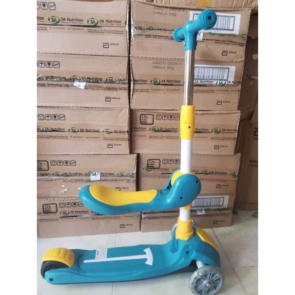 Xe scooter kiêm chòi chân 2in1 có nhạc, đèn