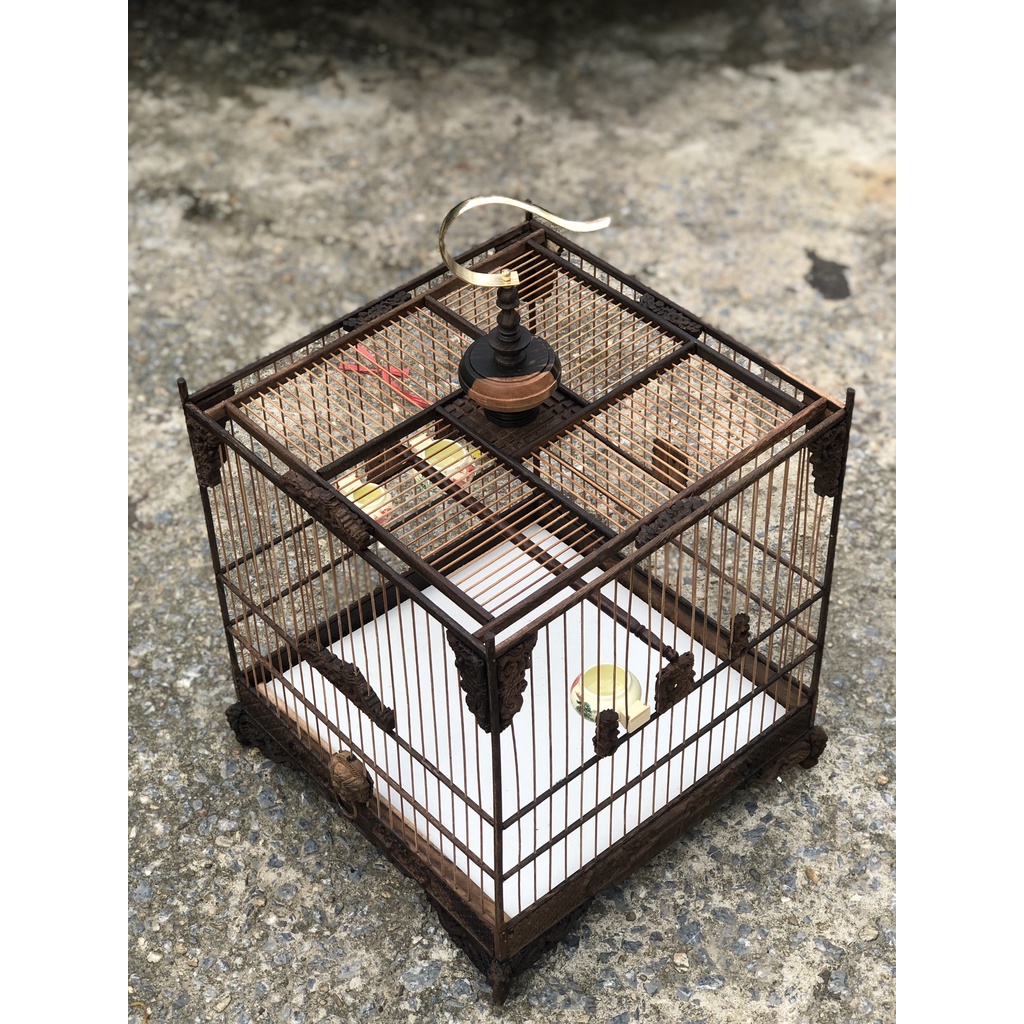 Khung lồng chim chào mào gỗ muồng đen Vuông đấu trụ tròn tang giật cấp rộng 37cm đục CNC sắc nét kèm đủ phụ kiện LC03