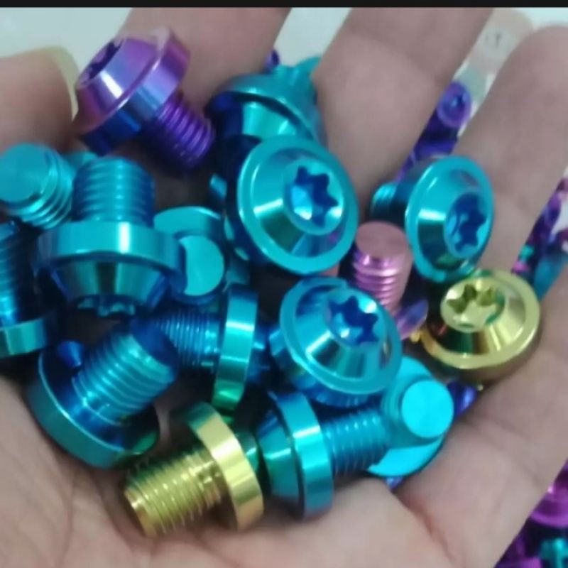 ốc chân kính gr5