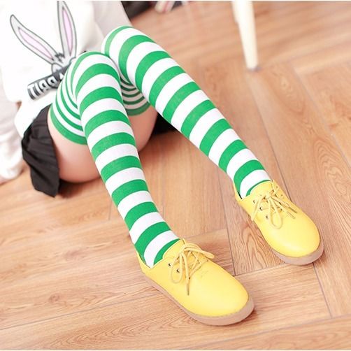 Tất Cổ Cao Qua Đầu Gối Kẻ Sọc Trắng Hồng Xanh Dương Nhật Bản Dễ Phối Đồ Cho Nữ