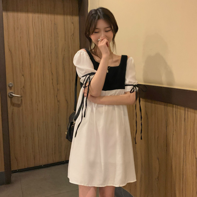 Coloring stitching temperament dress 2021 new summer Korean version of the big swing skirt female waist slimming skirt