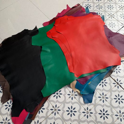 Da dê Jullien Pháp, loại da chuyên làm lót cho các sản phẩm cao cấp da: túi xách, ví, clutch, cặp nam nữ...