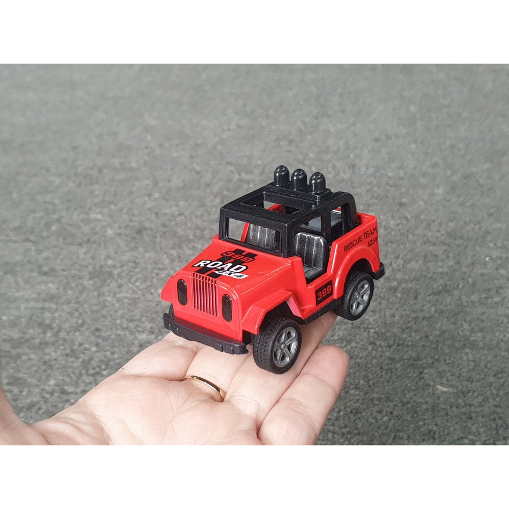 Xe Mô Hình Đồng Giá 25k - Mã 399-265D-04 . Xe Jeep Địa Hình Màu Đỏ Size Mini - Có Chạy Trớn