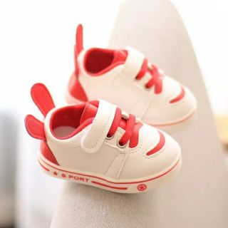 Giầy thể thao tập đi cho bé