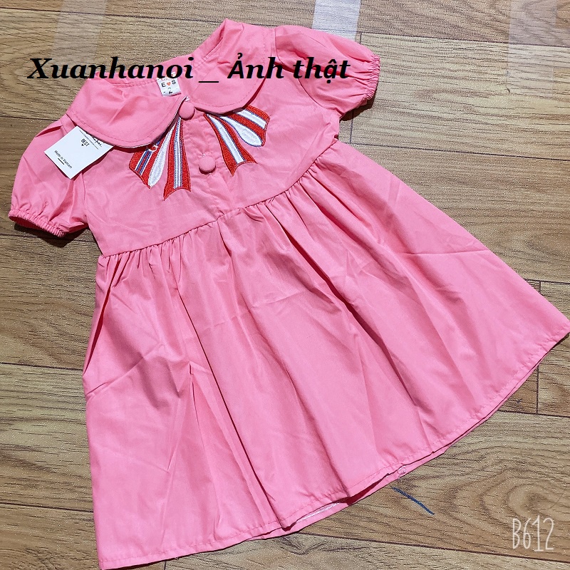 Váy bé gái đũi hồng nơ thêu ngực áo XHN904