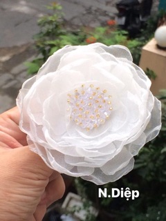 Hoa cài áo đính đá phalê cao cấp-9cm