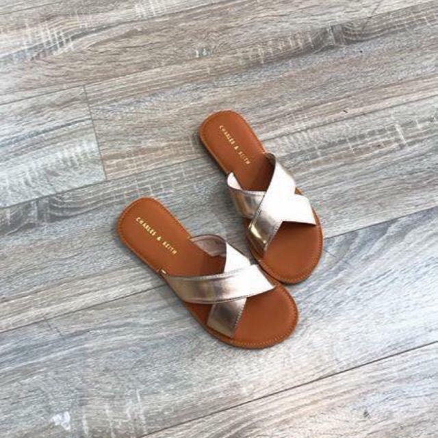 Dép charles & keith