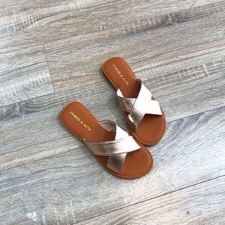 Dép charles & keith