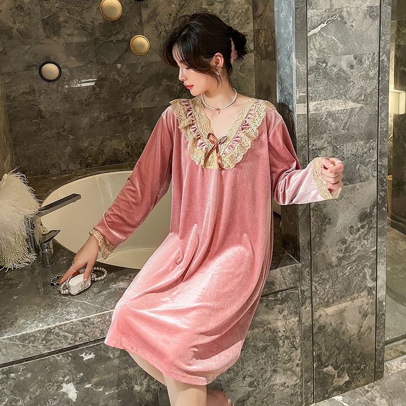 Đầm Ngủ Tay Dài Chất Liệu Nhung Dày Dặn Giữ Ấm Màu Vàng Mới Thời Trang Thu Đông Cho Nữ 2021