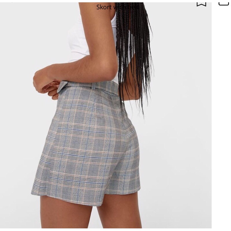 Váy quần stradivarius size S newtag