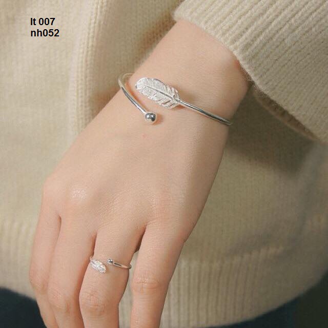 Vòng tay và nhẫn bạc lông chim cực hot