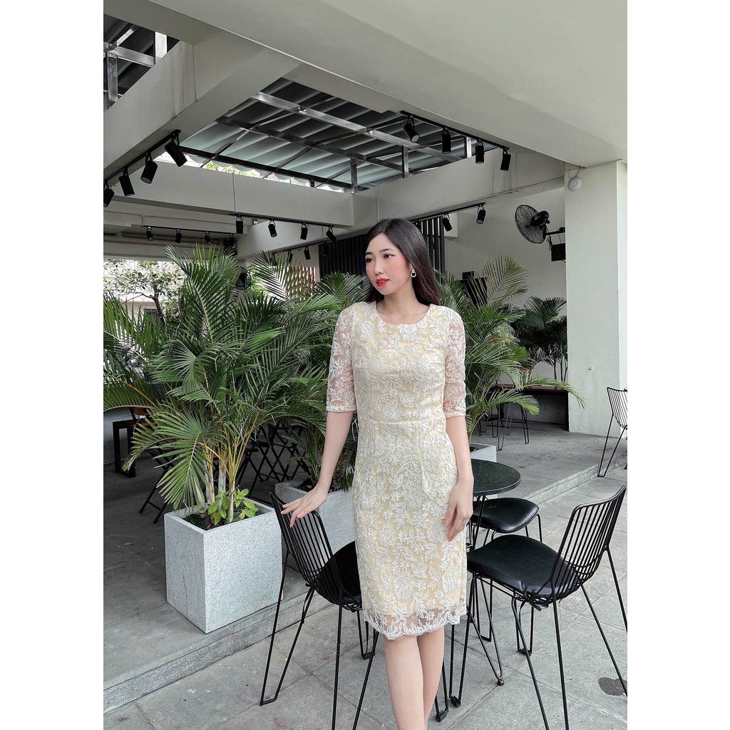 Váy, đầm nữ phối ren hoa, dáng suông, tay dài , đủ size màu trắng kem
