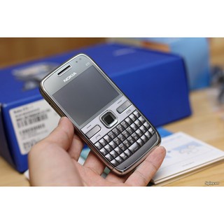 Điện thoại nokia E72 chính hãng bàn phím qwerty giá rẻ tặng kèm pin và sạc -Bảo hành 12 tháng
