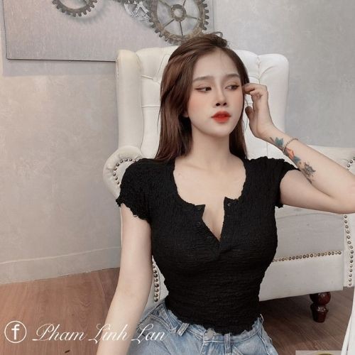 Áo thun cổ tròn phối cúc ngắn tay MQ CLOTHING, áo ôm body cho nữ