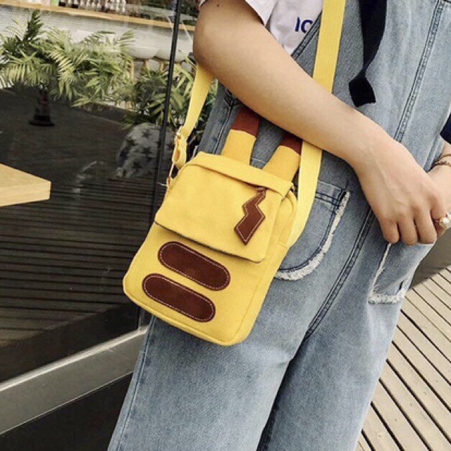 Túi đeo chéo Pikachu cutoe | BigBuy360 - bigbuy360.vn
