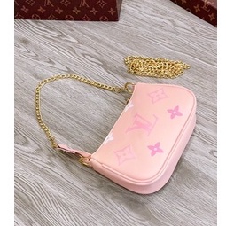 Túi đeo chéo nữ kẹp nách LV kèm dây xích cá tính