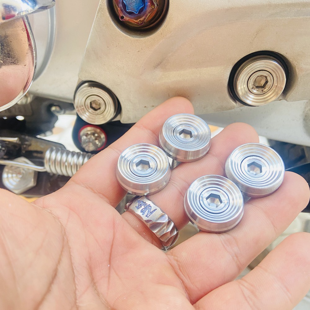 COMBO 4 ỐC GÁC CHÂN DÀI FULL INOX CHO WAVE, DREAM KIỂU THÁI