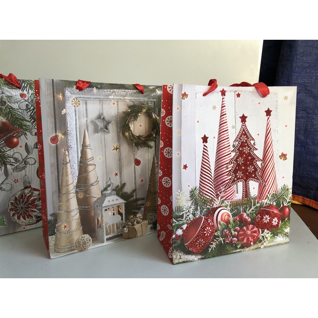 Túi giấy cao cấp đựng quà Noel phủ nhũ lấp lánh 32cm x 26cm x 10cm trang trí Giáng sinh và làm quà tặng M2
