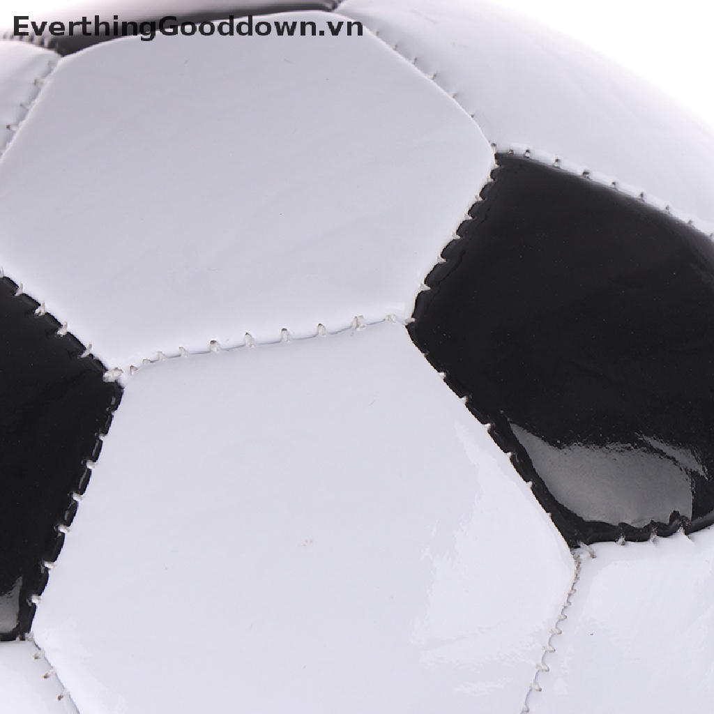 Everthinggooddown 1 Quả Bóng Đá Bằng Nhựa PVC Size 2 Màu Trắng Đen Cổ Điển Cho Bé